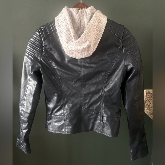 Faux black leather jacket with grey hood - Picture 3 of 5